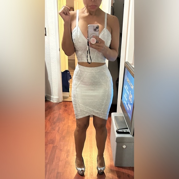 Bebe electric silver foiled bandage crop top + midi skirt - Picture 1 of 8